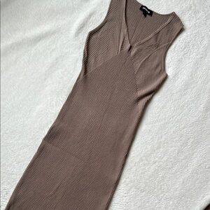 Express tan ribbed body con dress